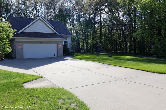 7703 Pinecone Court, Whitehall Twp, MI 49461