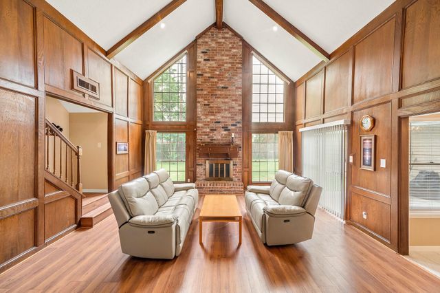 18107 Shadow Valley Drive, Spring, TX 77379