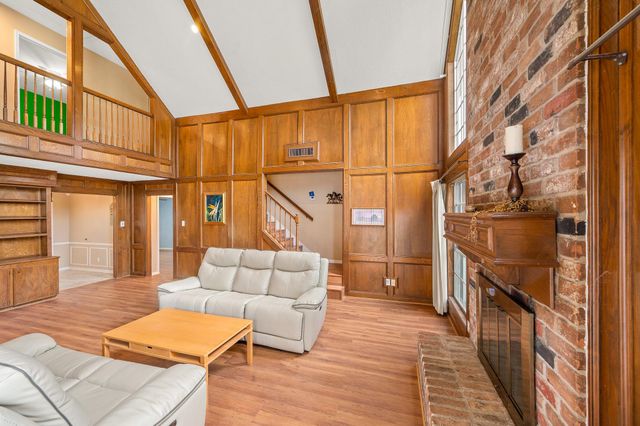 18107 Shadow Valley Drive, Spring, TX 77379