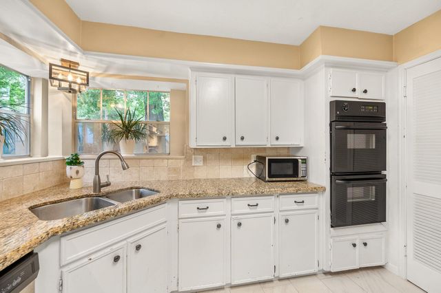 18107 Shadow Valley Drive, Spring, TX 77379