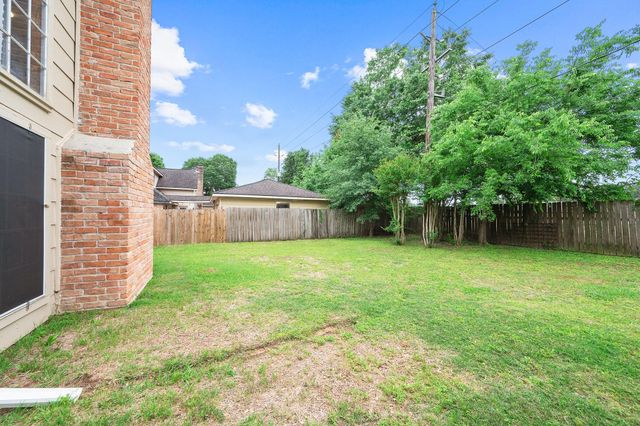 18107 Shadow Valley Drive, Spring, TX 77379