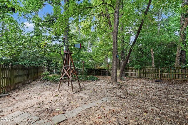 3020 Englefield Drive, Raleigh, NC 27615