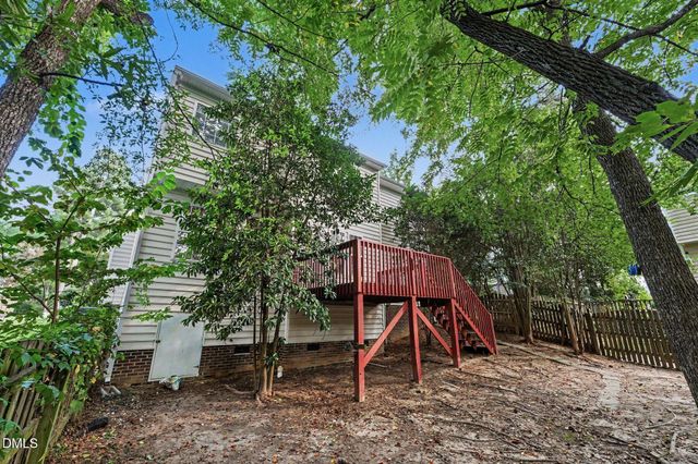 3020 Englefield Drive, Raleigh, NC 27615