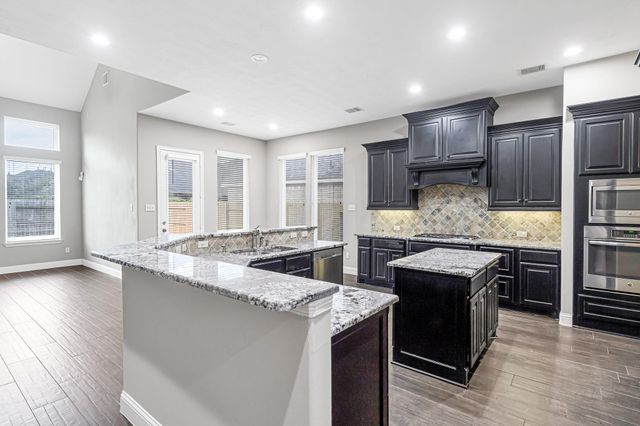 6718 Miller Shadow Lane, Sugar Land, TX 77479