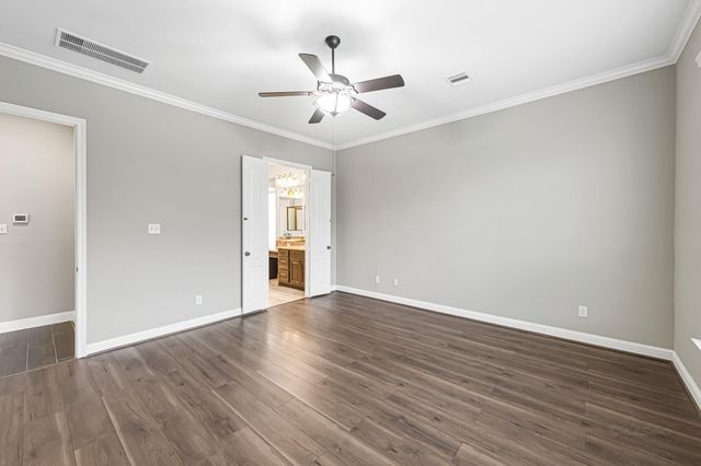 6718 Miller Shadow Lane, Sugar Land, TX 77479