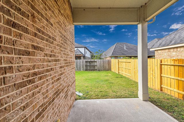 6718 Miller Shadow Lane, Sugar Land, TX 77479