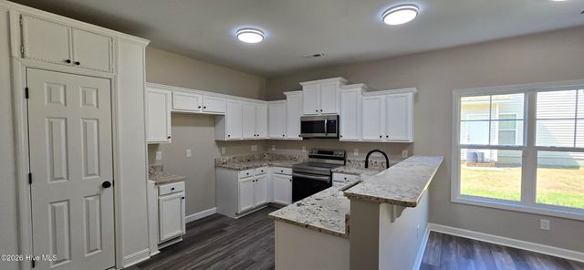 3648 Thornbrook Drive, Greenville, NC 27834