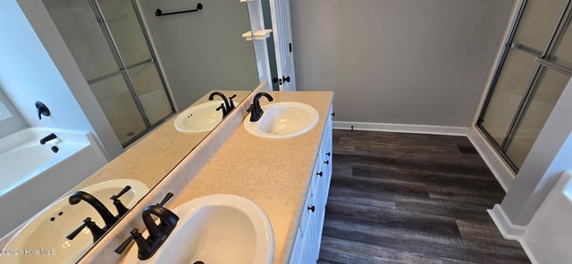 3648 Thornbrook Drive, Greenville, NC 27834