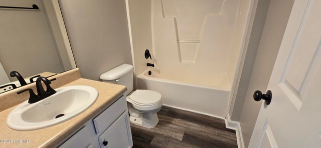 3648 Thornbrook Drive, Greenville, NC 27834