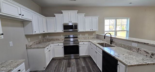 3648 Thornbrook Drive, Greenville, NC 27834