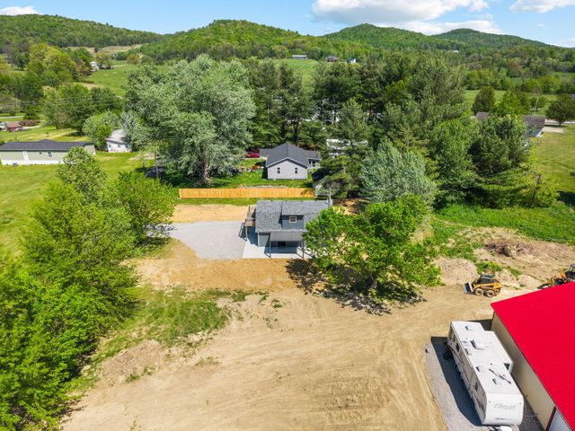 67 Seneca Road, Brodhead, KY 40409