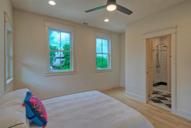 3309 Larry LN 1, Austin, TX 78722