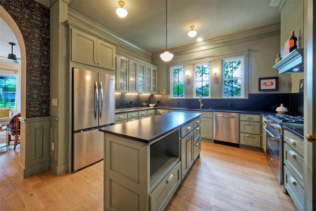 3309 Larry LN 1, Austin, TX 78722