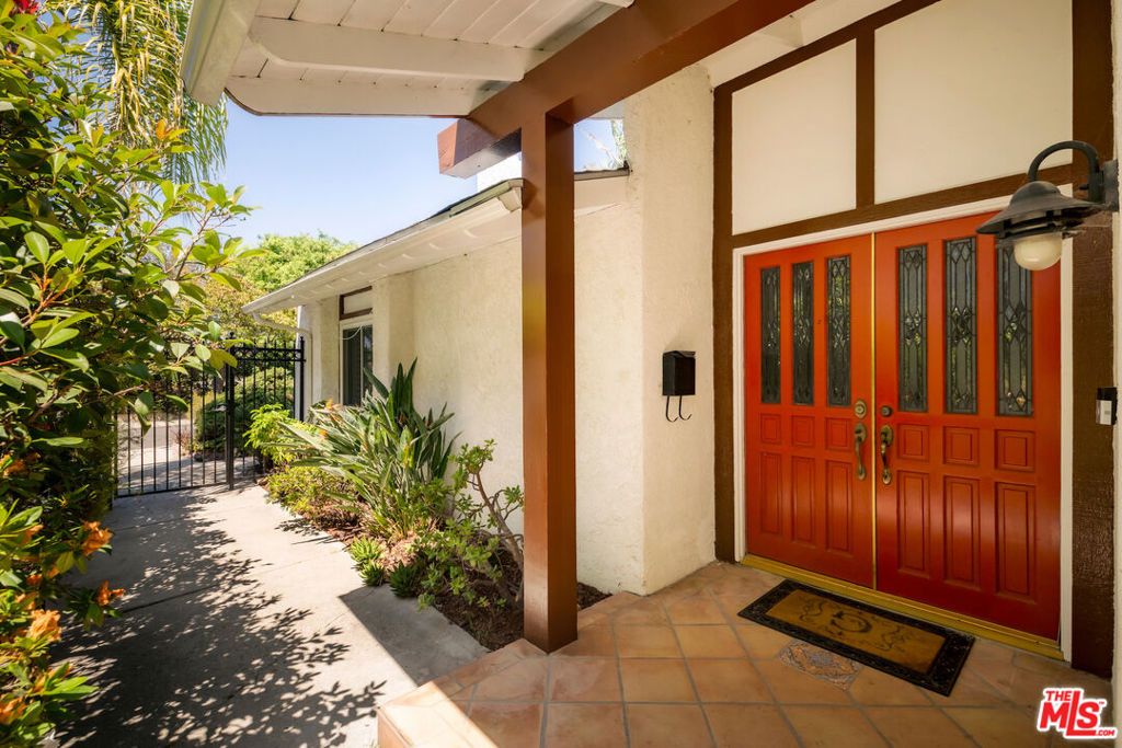 12556 Rosy Circle, Los Angeles, CA 90066 — photo 2