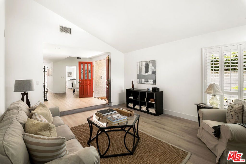 12556 Rosy Circle, Los Angeles, CA 90066 — photo 3