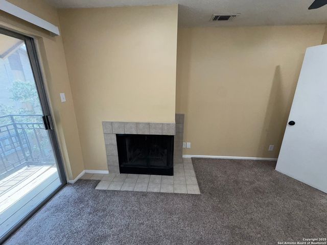 923 Vance Jackson Rd Apt 1406, San Antonio, TX 78201