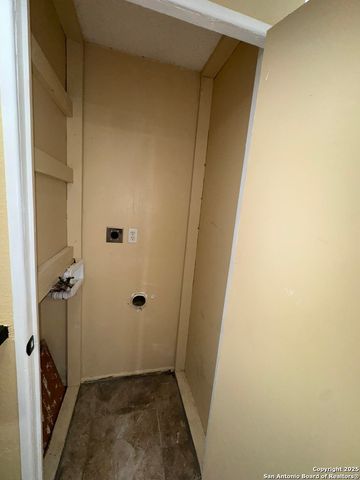 923 Vance Jackson Rd Apt 1406, San Antonio, TX 78201