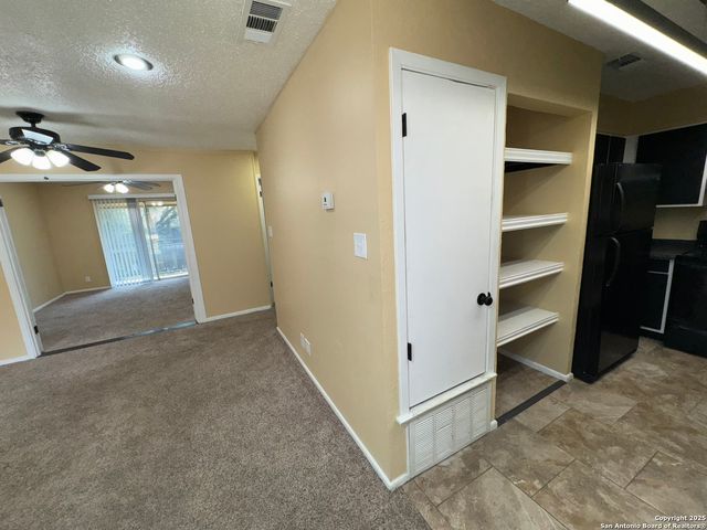 923 Vance Jackson Rd Apt 1406, San Antonio, TX 78201