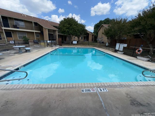 923 Vance Jackson Rd Apt 1406, San Antonio, TX 78201