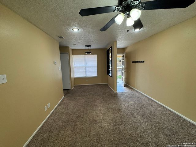 923 Vance Jackson Rd Apt 1406, San Antonio, TX 78201