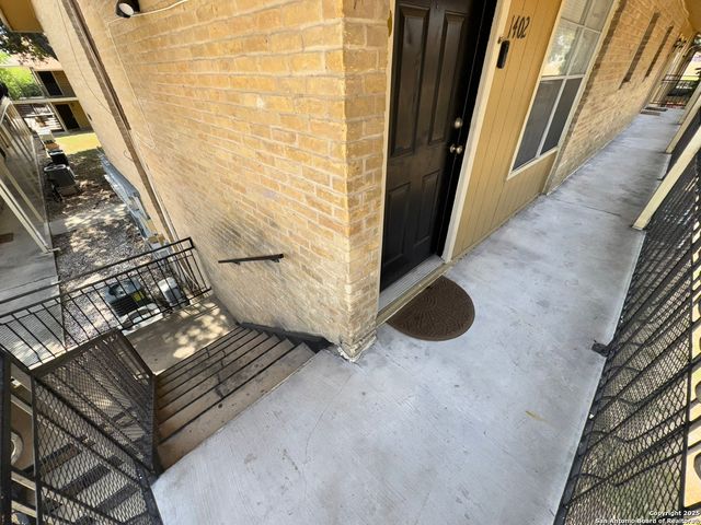 923 Vance Jackson Rd Apt 1406, San Antonio, TX 78201