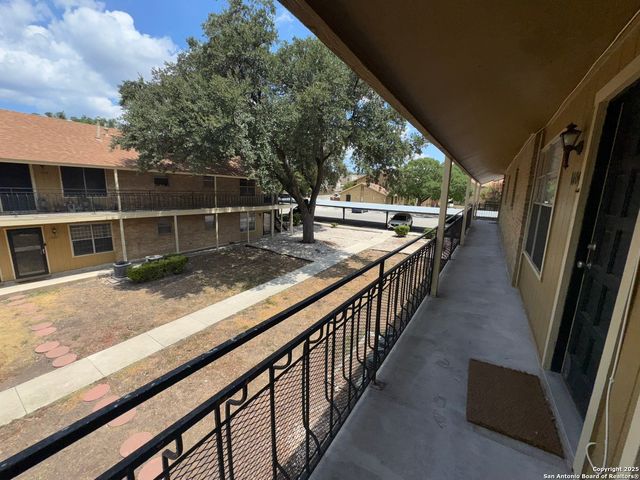 923 Vance Jackson Rd Apt 1406, San Antonio, TX 78201