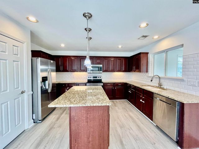 319 Charter Oak Court, Lexington, SC 29072