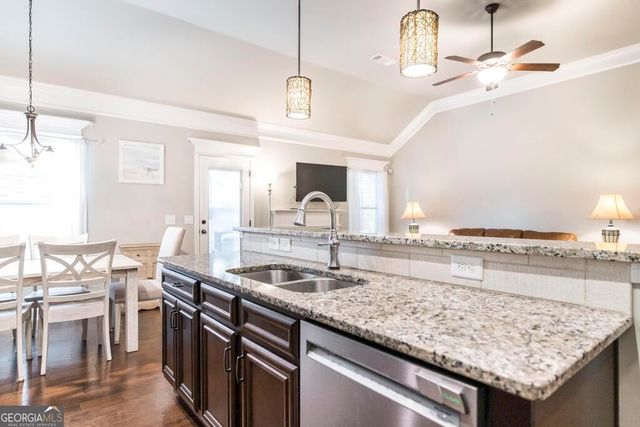 207 Red Hawk Point, Kathleen, GA 31047