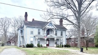 1814 S Main St, Hopkinsville, KY 42240
