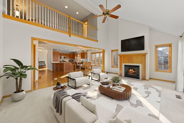 12198 Oxford Court, Lemont, IL 60439