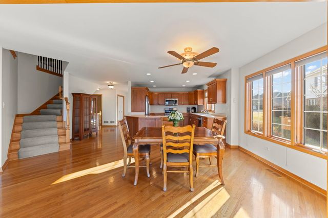 12198 Oxford Court, Lemont, IL 60439