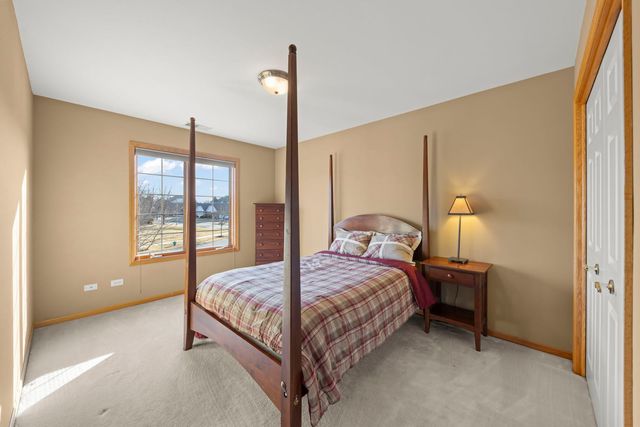 12198 Oxford Court, Lemont, IL 60439