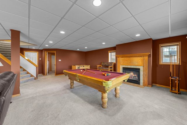 12198 Oxford Court, Lemont, IL 60439