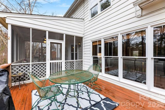 10318 Hollybrook Drive, Charlotte, NC 28277