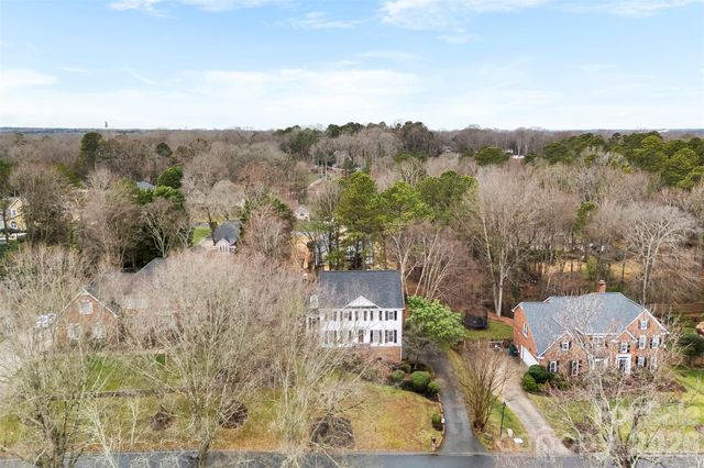 10318 Hollybrook Drive, Charlotte, NC 28277