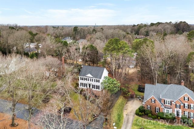 10318 Hollybrook Drive, Charlotte, NC 28277