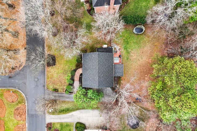 10318 Hollybrook Drive, Charlotte, NC 28277