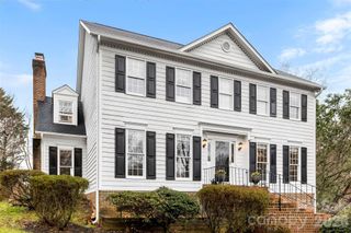 10318 Hollybrook Drive, Charlotte, NC 28277