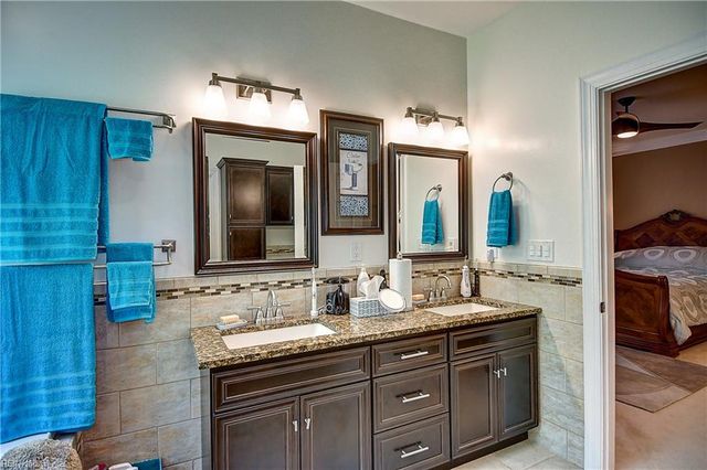 716 Firethorn RD, Chesapeake, VA 23320