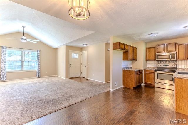1635 West Brook Street, Marshfield, MO 65706