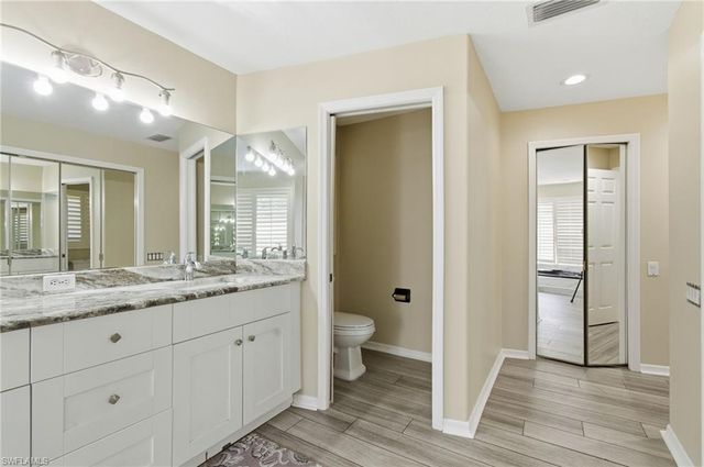 20 Timberland CIR N, Fort Myers, FL 33919