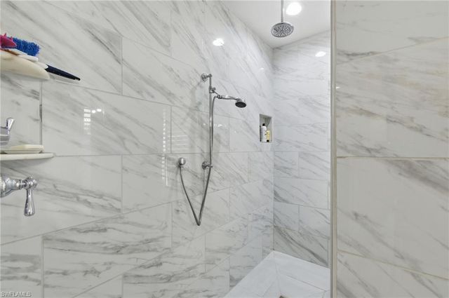 20 Timberland CIR N, Fort Myers, FL 33919