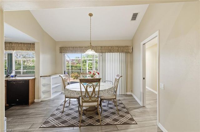 20 Timberland CIR N, Fort Myers, FL 33919