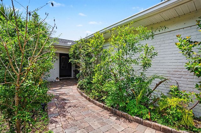 1350 ECKLES DRIVE, Tampa, FL 33612