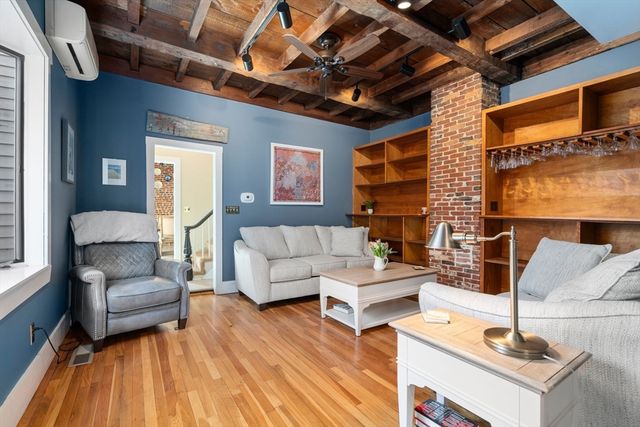 18 Putnam Street, Boston, MA 02129