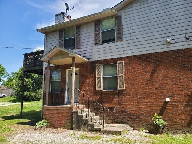 1317 Pierce Rd A, Madison, TN 37115