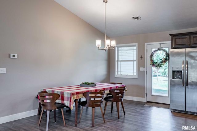 1205 WILDFLOWER Lane, Herrin, IL 62948