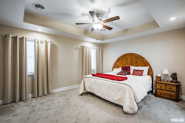 1205 WILDFLOWER Lane, Herrin, IL 62948