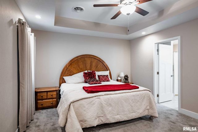 1205 WILDFLOWER Lane, Herrin, IL 62948