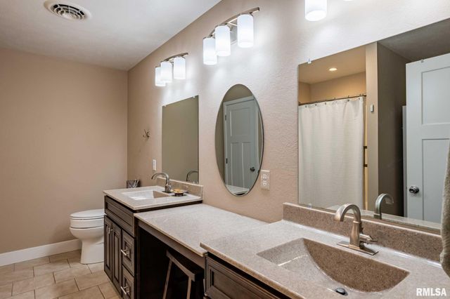 1205 WILDFLOWER Lane, Herrin, IL 62948